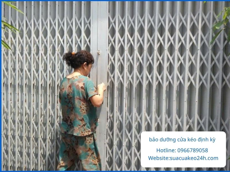 Bảo dưỡng cửa kéo định kỳ chống kẹt rít êm ái