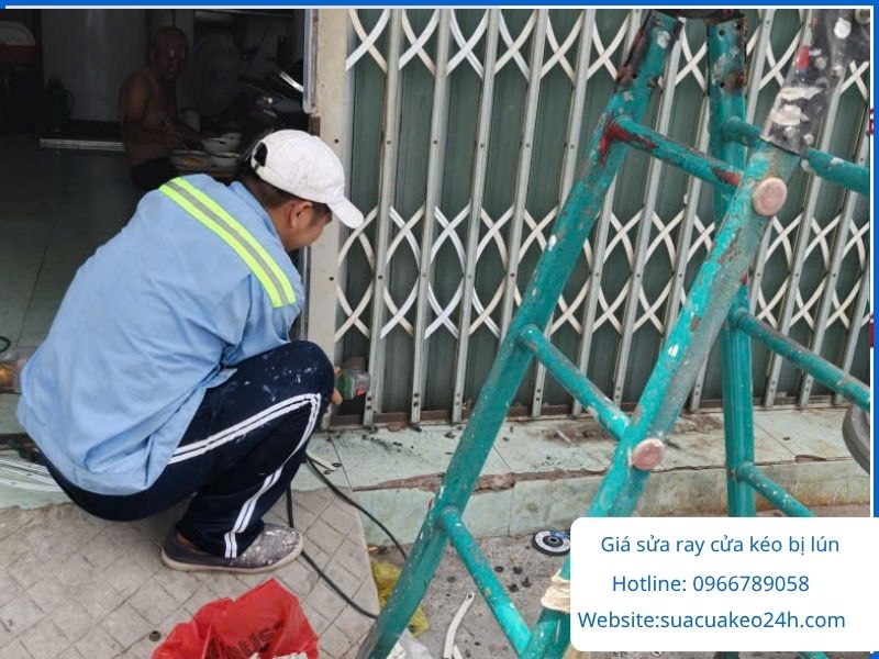 Báo giá chi phí sửa chữa nâng ray cửa kéo bị lún tại TPHCM